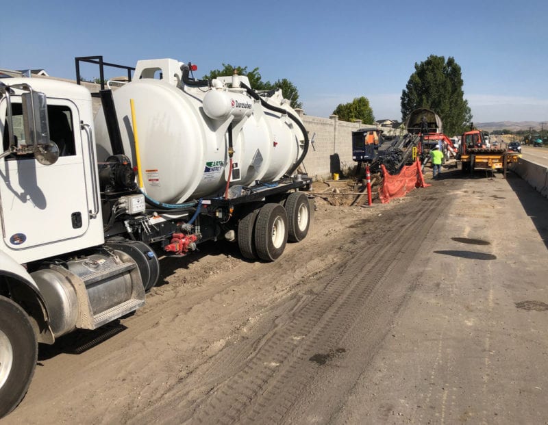 durasucker liquid vac truck